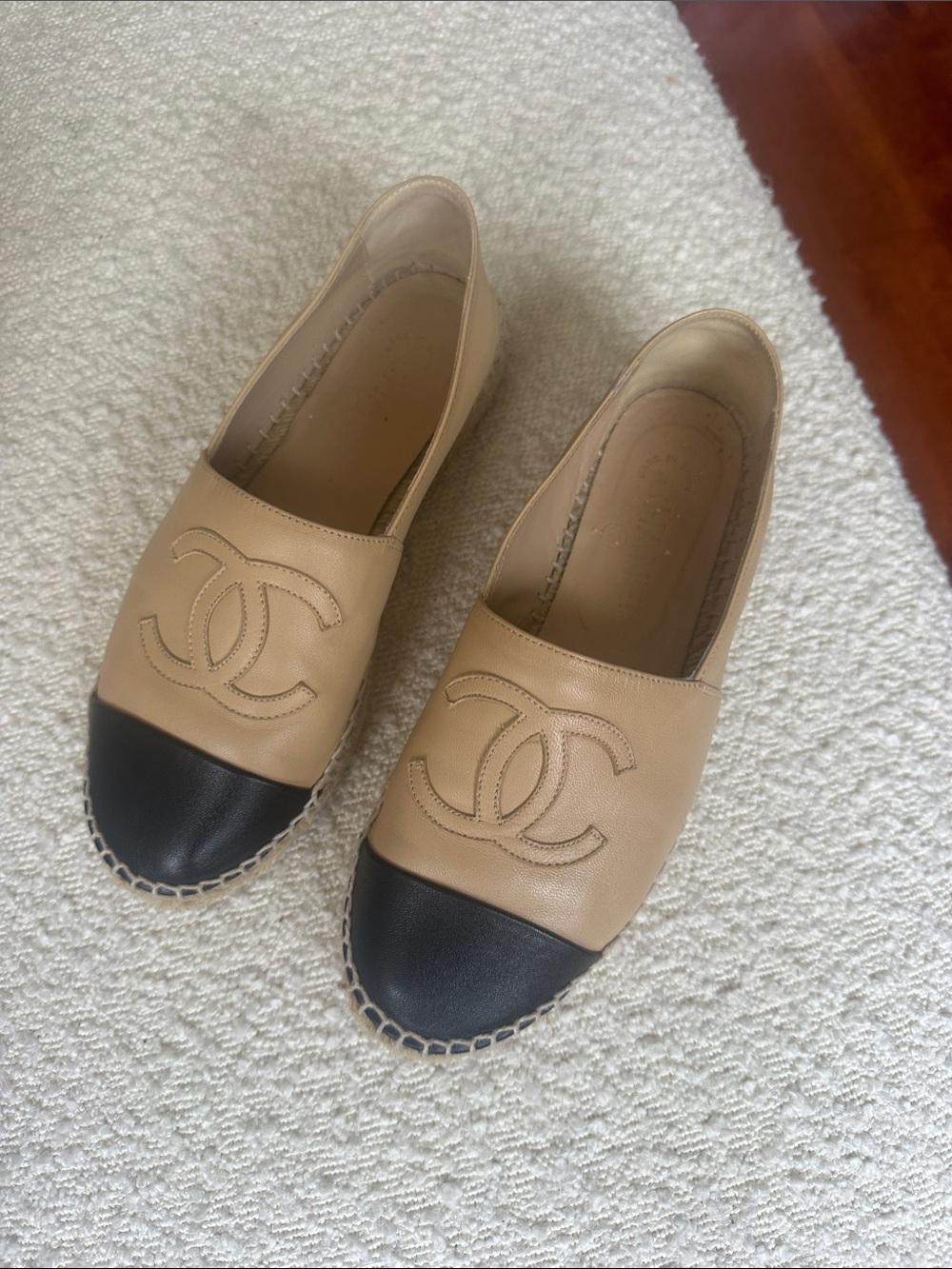 CHANEL Beige Leather Espadrilles with Black Cap Toe